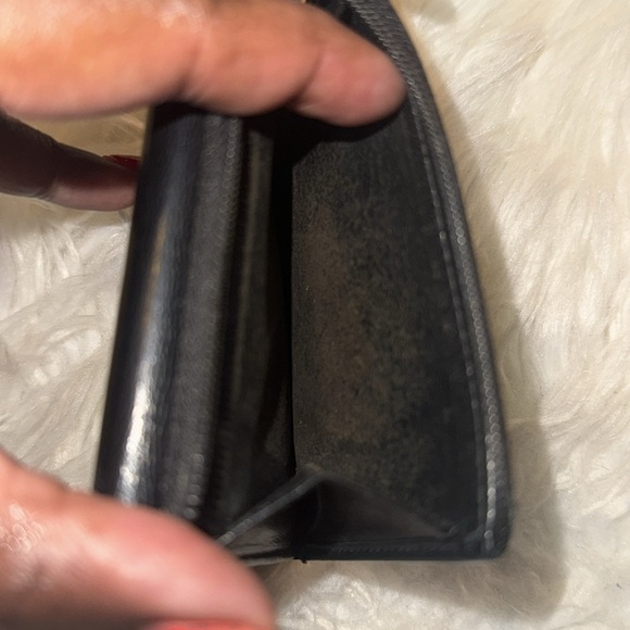 Authentic Gucci Black Leather Bifold Wallet With Silver Metal GUC - Picture 12 of 16